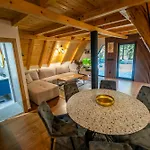 בית נופש P&m A-frame House